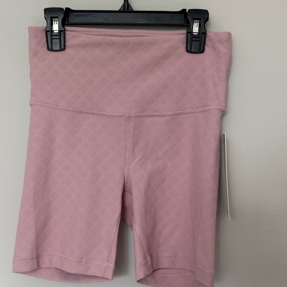 lululemon athletica Pants - Lululemon 3D Jacquard Diamond Train HR Short 6"